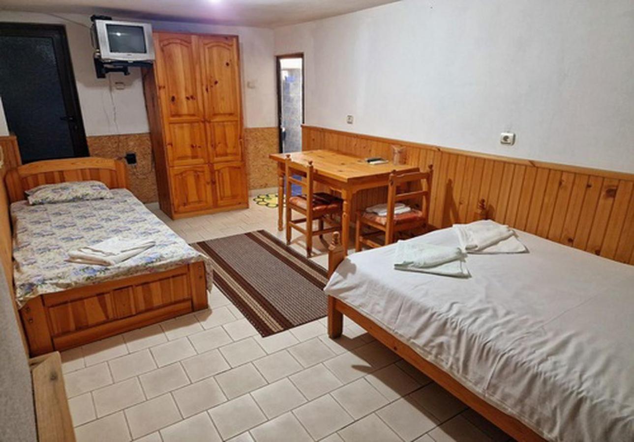 Хотел Механа Воденицата Zlatkov Chiflik Exterior photo